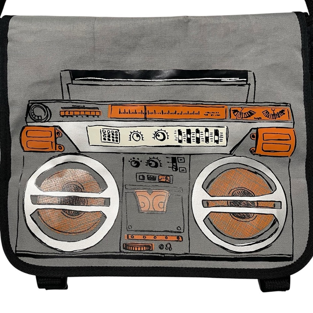 HANNA ANDERSSON Retro Boombox Design Messenger Bag - Picture 2 of 9
